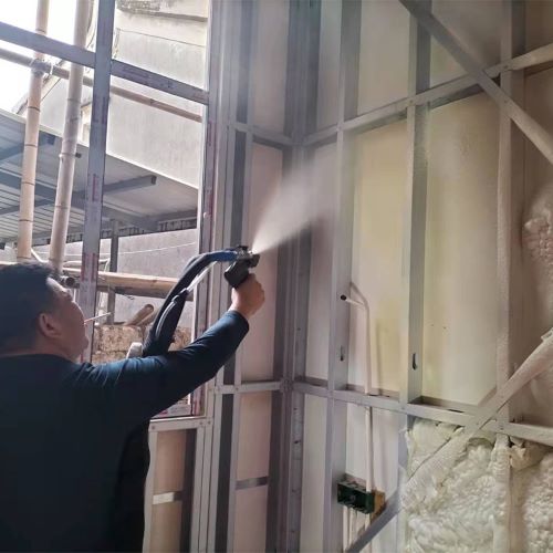 別墅保溫發(fā)泡機(jī)